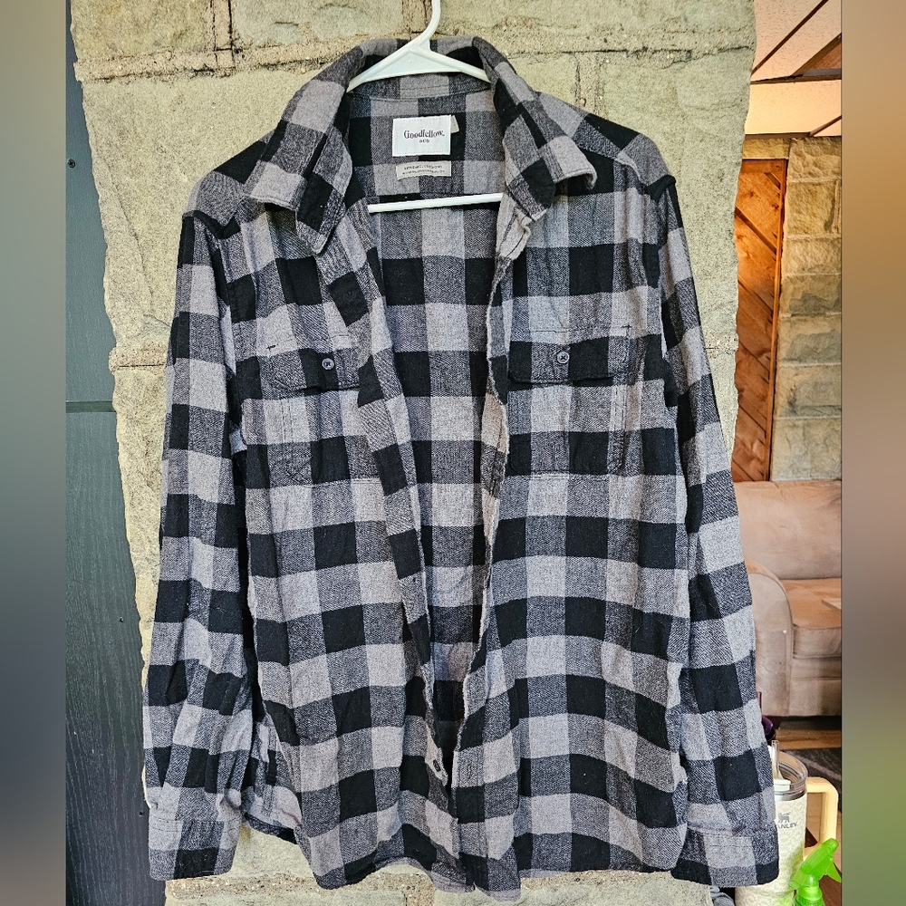Goodfellow & Co Black and Gray Checkered Men's Shirt